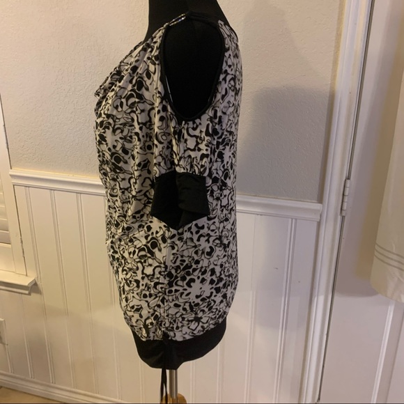 Isabella Rodriguez summer top blouse - Picture 2 of 6